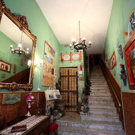 ザッフェラーナ・エトネーア Sicilia In Miniatura "L'Atelier Dell'Etna" Bed & Breakfast エクステリア 写真