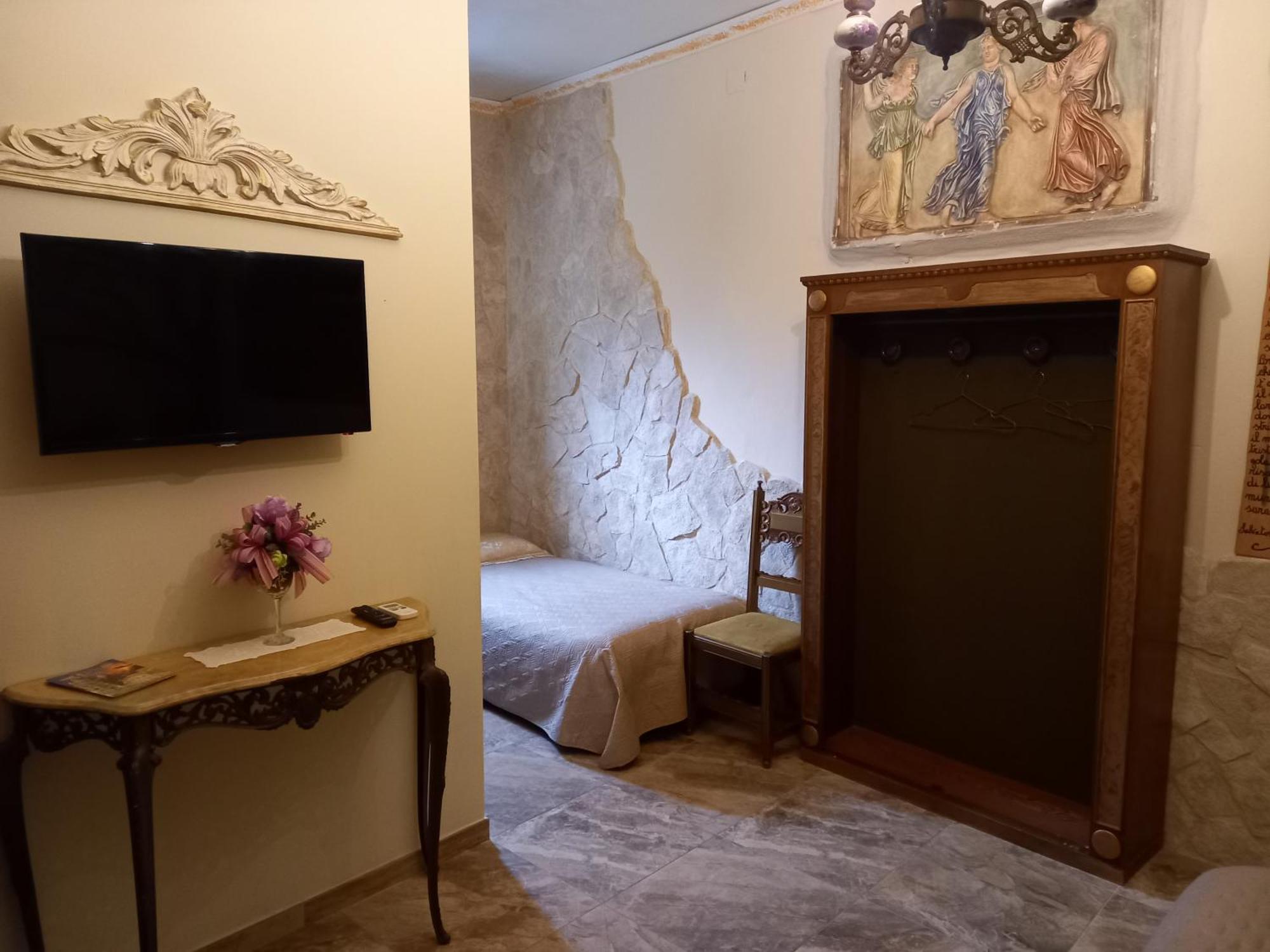 ザッフェラーナ・エトネーア Sicilia In Miniatura "L'Atelier Dell'Etna" Bed & Breakfast 部屋 写真