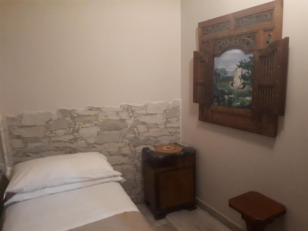 ザッフェラーナ・エトネーア Sicilia In Miniatura "L'Atelier Dell'Etna" Bed & Breakfast エクステリア 写真